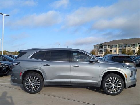 New 2026 Buick Enclave Avenir w/ Super Cruise Package image 3