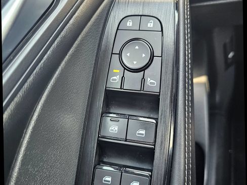 Used 2022 Nissan Rogue SV w/ SV Premium Package AWD/4WD image 21