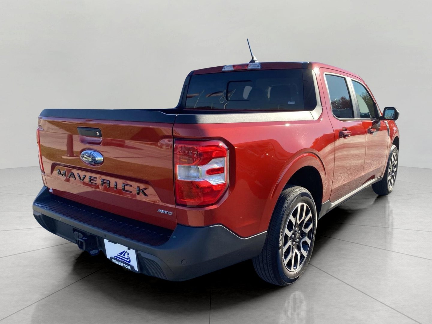 Certified 2024 Ford Maverick Lariat w/ 4K Tow Package AWD/4WD image 8