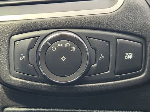 Used 2022 Ford Edge SE image 20