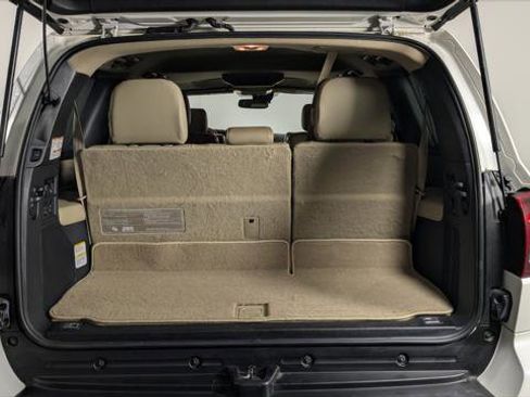 Used 2019 Toyota Sequoia Platinum image 17
