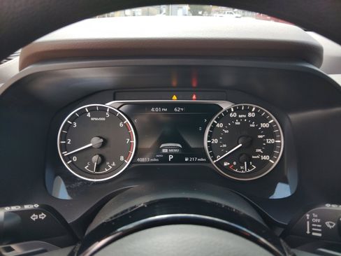 Used 2023 Nissan Rogue SV AWD/4WD image 18