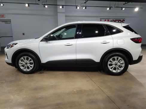 Used 2025 Ford Escape Active FWD image 4