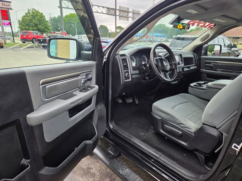 Used 2013 RAM 1500 Express AWD/4WD image 3