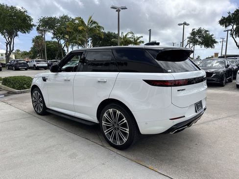 Used 2024 Land Rover Range Rover Sport Dynamic SE image 12