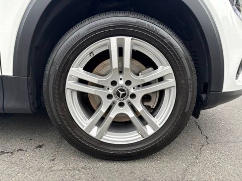 Used 2022 Mercedes-Benz GLB 250 4MATIC image 10