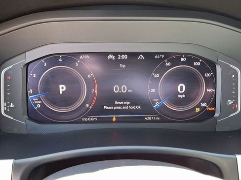 Certified 2022 Volkswagen Atlas SE w/ Panoramic Sunroof Package image 25