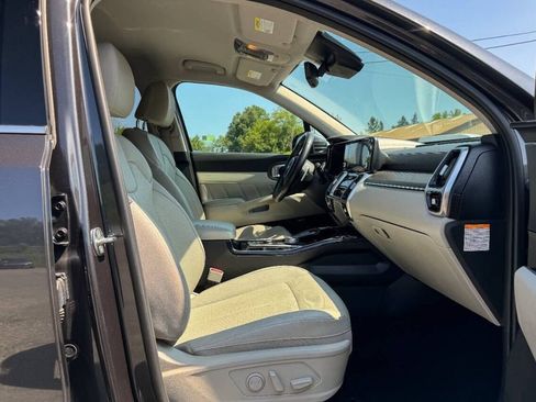 Used 2023 Kia Sorento SX Prestige AWD/4WD image 12