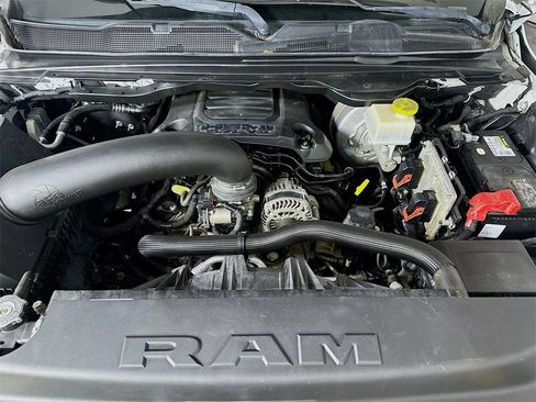 Used 2019 RAM 1500 Big Horn image 9