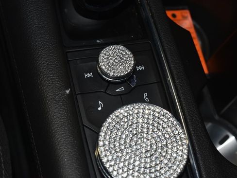 Used 2020 Cadillac XT5 Premium Luxury FWD image 17