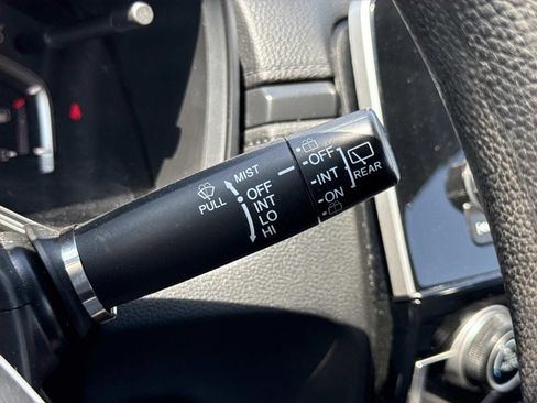 Used 2021 Honda CR-V LX image 17