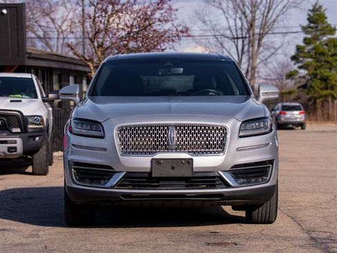 Used 2019 Lincoln Nautilus Select AWD/4WD image 2
