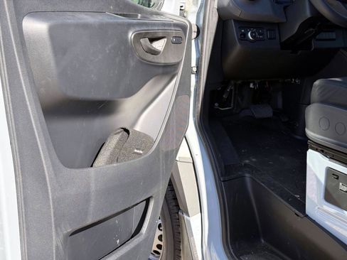 Used 2024 Mercedes-Benz Sprinter 144 Cargo image 15