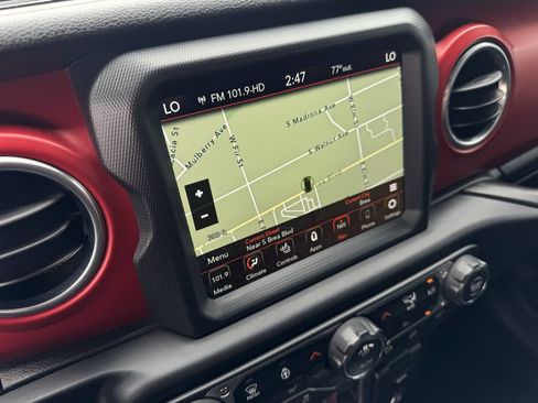 Used 2019 Jeep Wrangler Rubicon AWD/4WD image 22