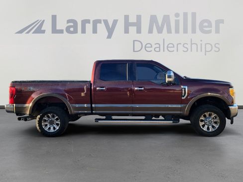 Used 2017 Ford F250 Lariat w/ Chrome Package image 7