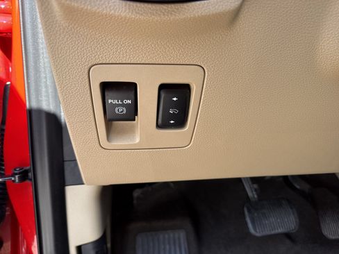 Used 2020 Ford F150 Lariat w/ Equipment Group 502A Luxury RWD image 18