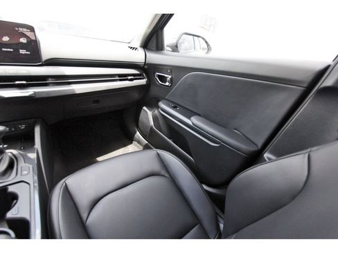New 2026 Kia K4 EX FWD image 11