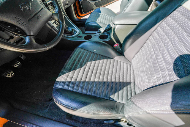 Used 2004 Ford Mustang Mach 1 RWD image 36