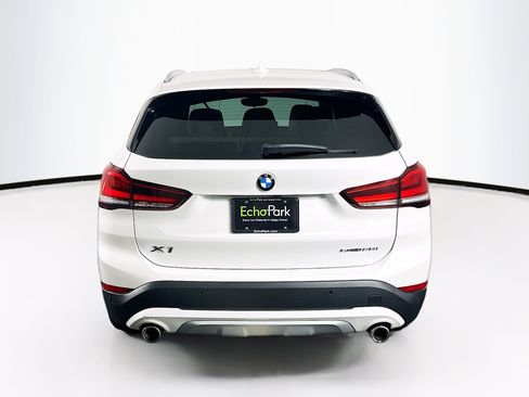 Used 2021 BMW X1 sDrive28i image 7