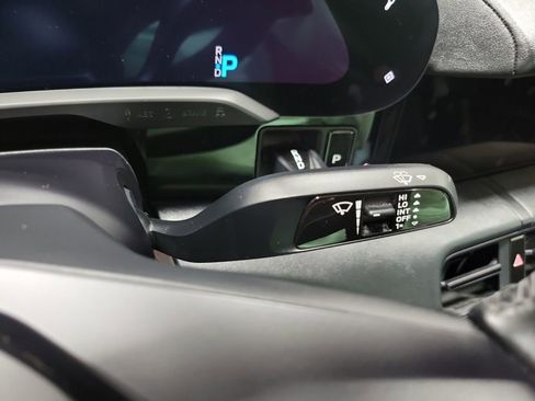 Used 2021 Porsche Taycan image 43