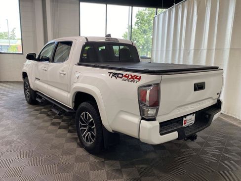 Certified 2023 Toyota Tacoma TRD Sport AWD/4WD image 7