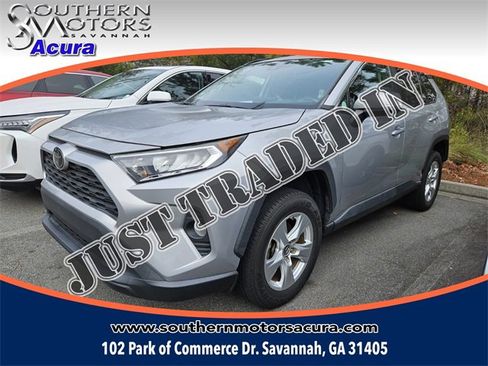 Used 2019 Toyota RAV4 XLE image 1