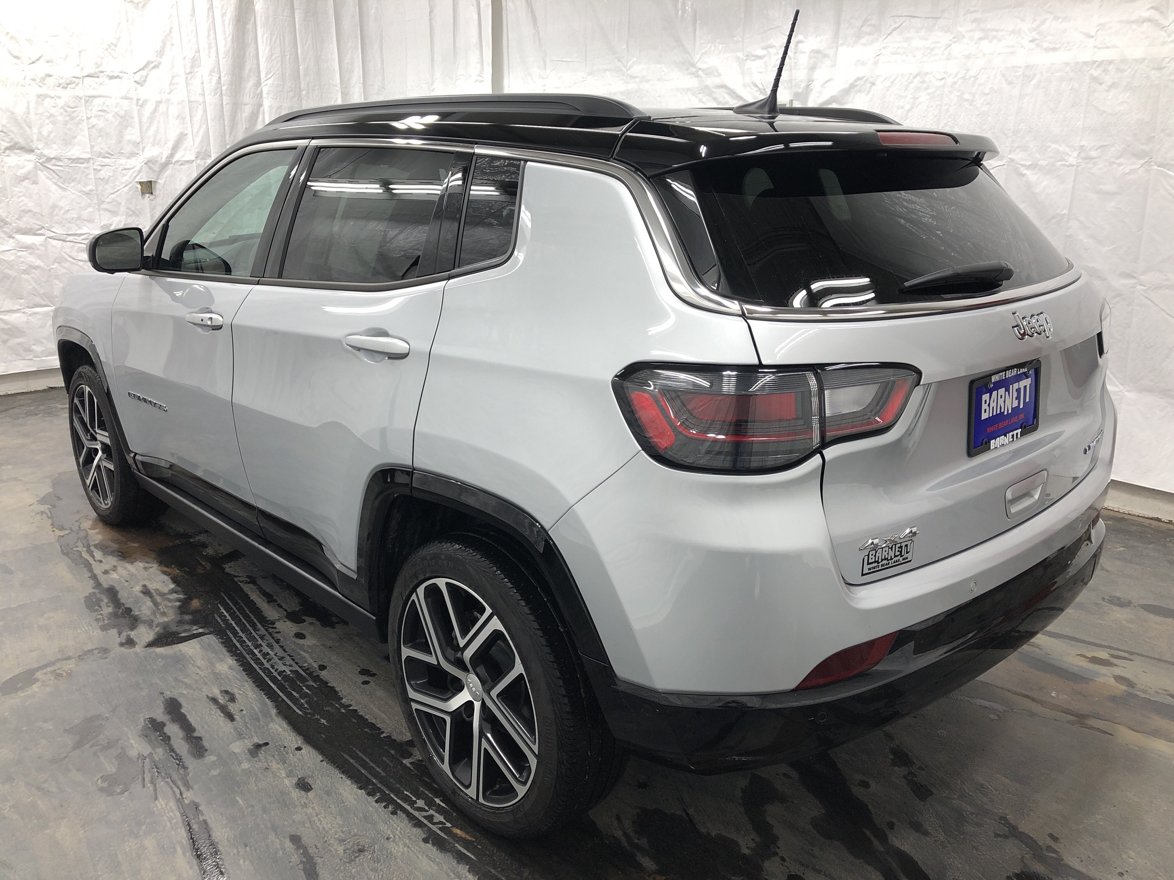 Certified 2024 Jeep Compass Limited w/ Elite Group AWD/4WD image 6