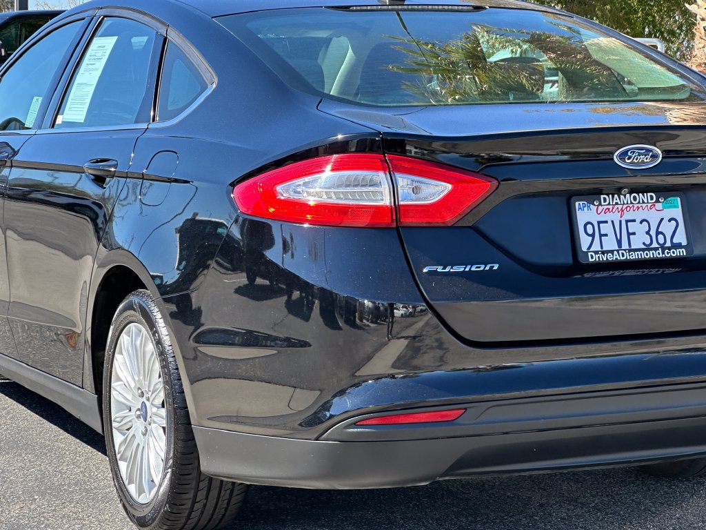 Used 2016 Ford Fusion S FWD image 5