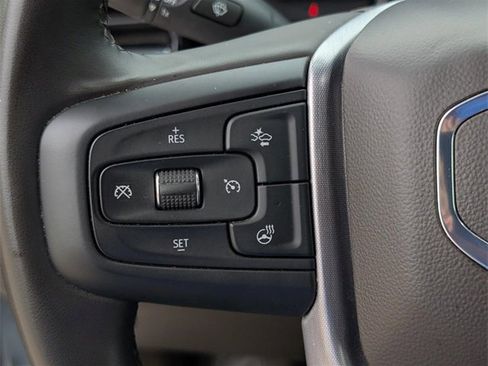 Used 2025 GMC Sierra 1500 SLT image 14