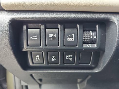 Certified 2023 Subaru Forester Limited image 28