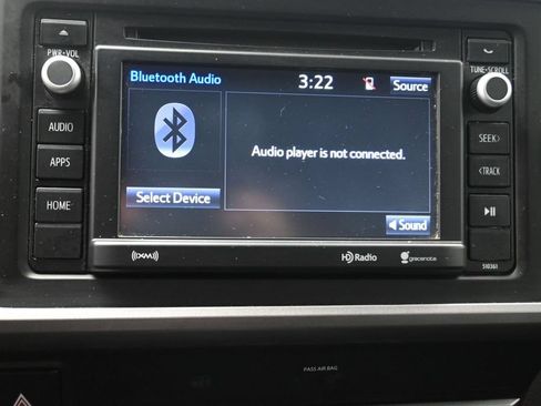 Used 2019 Toyota Tacoma SR5 RWD image 8