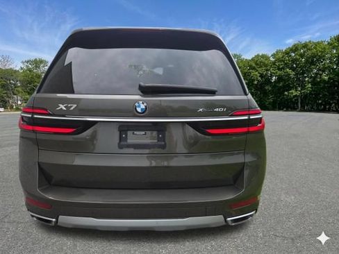 Used 2023 BMW X7 xDrive40i AWD/4WD image 7