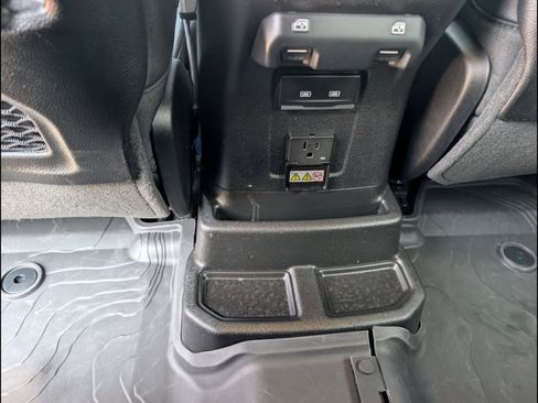 Used 2024 Jeep Wrangler Unlimited Sahara w/ Safety Group AWD/4WD image 19