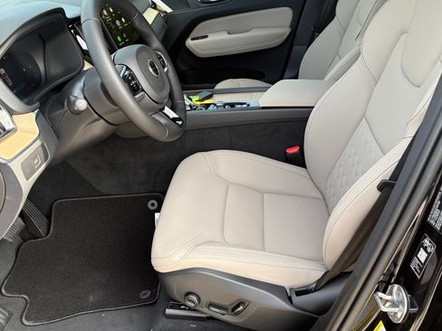 New 2026 Volvo XC60 B5 Core w/ Protection Package Premier AWD/4WD image 18