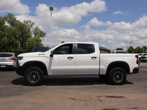 Used 2025 Chevrolet Silverado 1500 ZR2 w/ Technology Package AWD/4WD image 4