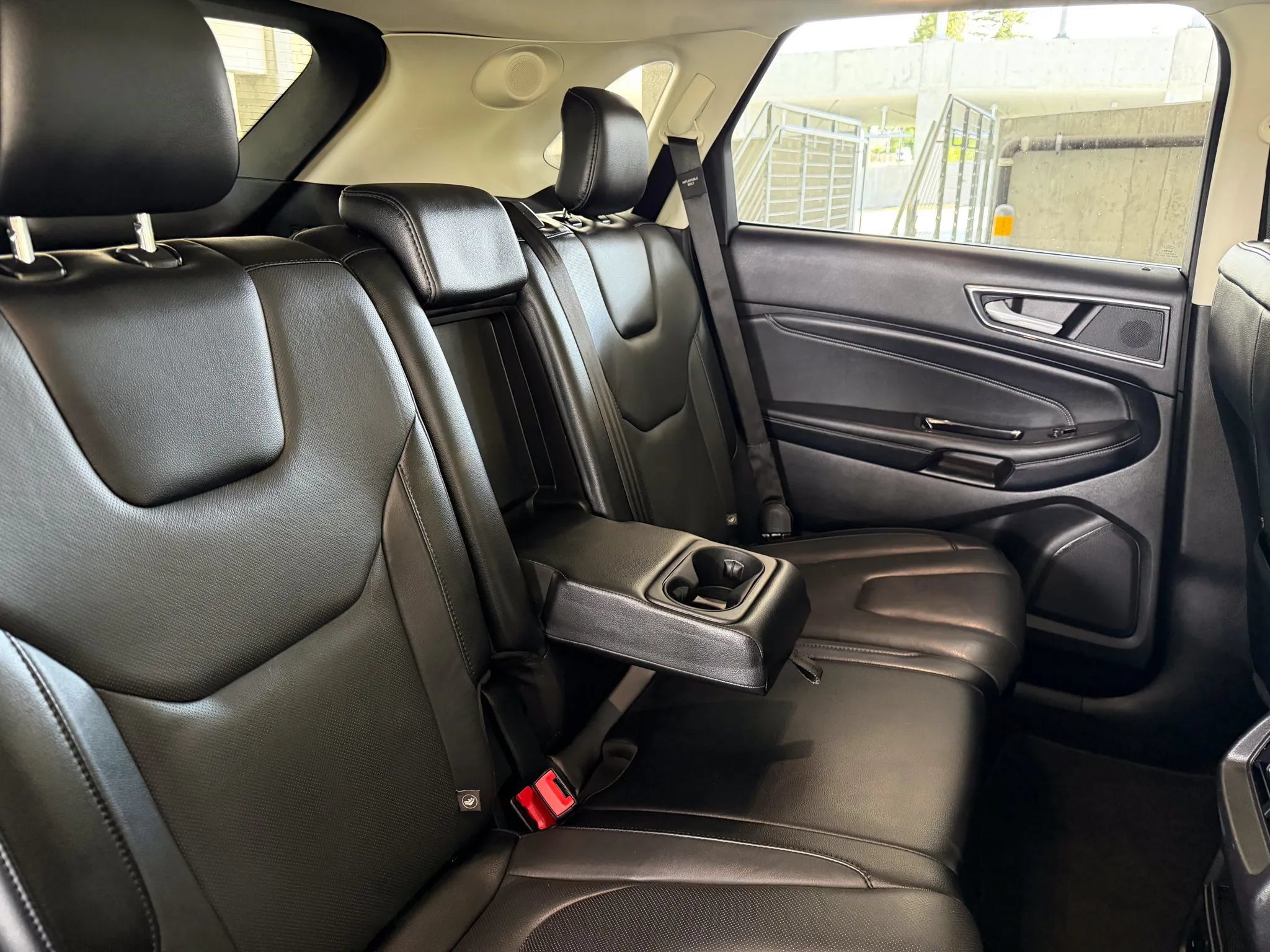 Used 2017 Ford Edge Titanium w/ Equipment Group 302A AWD/4WD image 26