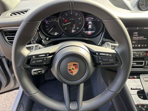 New 2026 Porsche Macan image 26