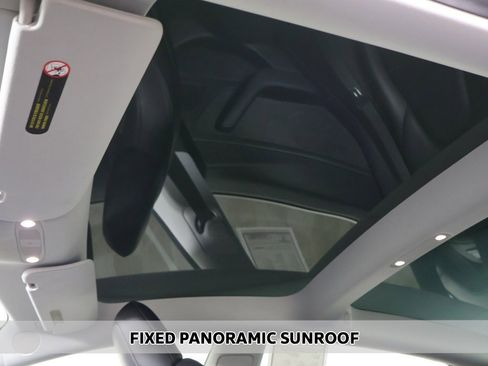 Used 2021 Tesla Model 3 Performance image 5