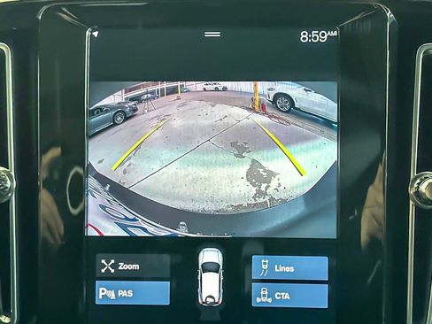 Used 2021 Volvo XC40 T4 R-Design w/ Climate Package image 20