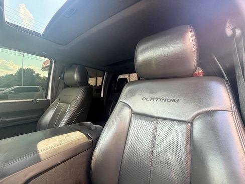 Used 2016 Ford F250 Platinum w/ FX4 Off-Road Package AWD/4WD image 31