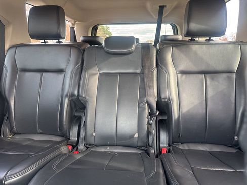 Certified 2024 Ford Expedition Max XLT image 15