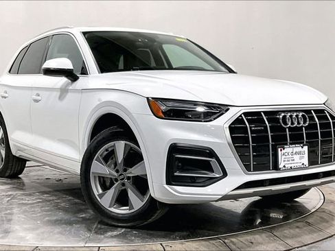 Used 2023 Audi Q5 2.0T Premium w/ Convenience Package image 10