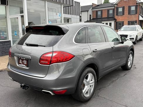 Used 2014 Porsche Cayenne S AWD/4WD image 7