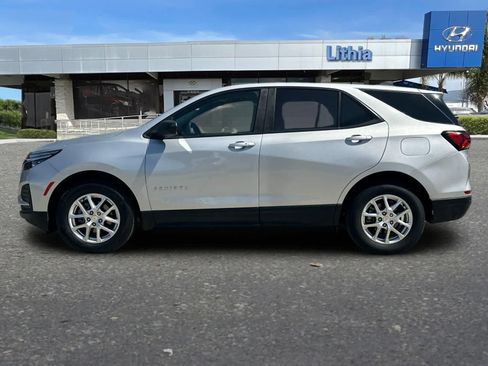 Used 2022 Chevrolet Equinox LS w/ LPO, Floor Liner Package AWD/4WD image 6