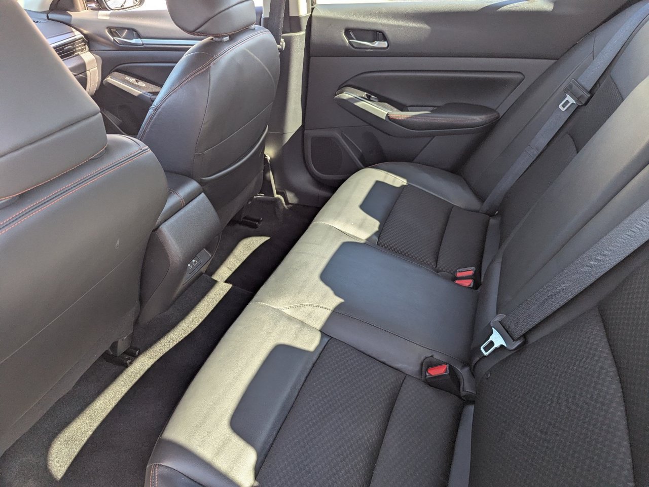 Used 2025 Nissan Altima 2.5 SR FWD image 18