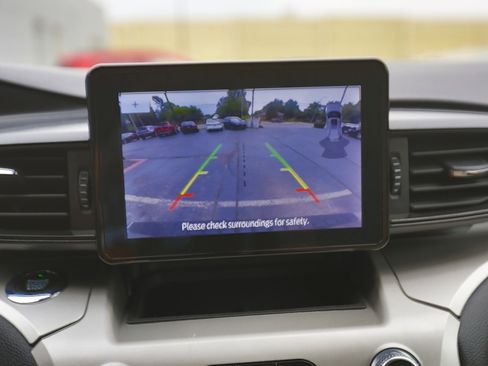 Used 2021 Ford Explorer XLT image 13