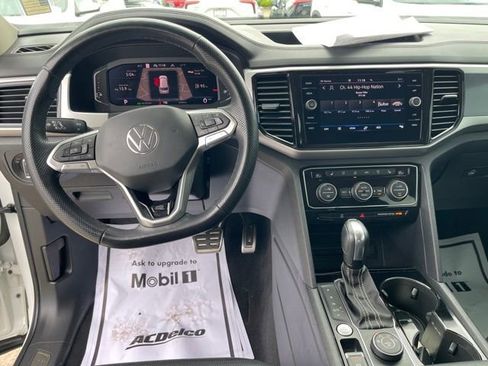 Used 2022 Volkswagen Atlas SEL Premium AWD/4WD image 14