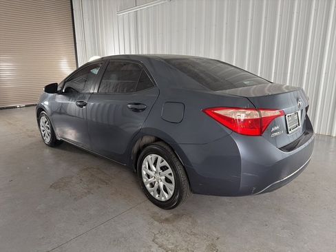 Used 2017 Toyota Corolla LE image 5