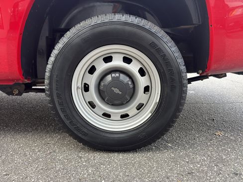 Used 2012 Chevrolet Colorado W/T image 23