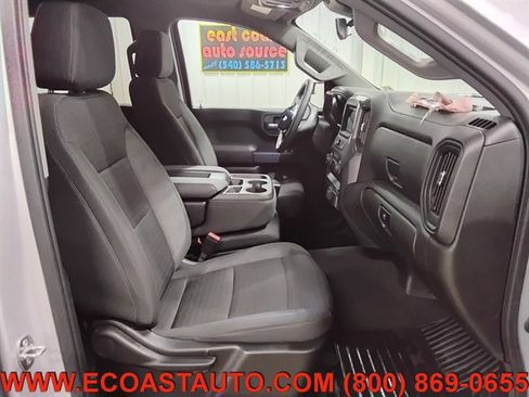 Used 2022 Chevrolet Silverado 1500 Custom AWD/4WD image 14